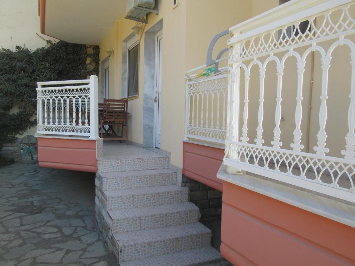 Konstantinos Beach 1 Лименария Екстериор снимка